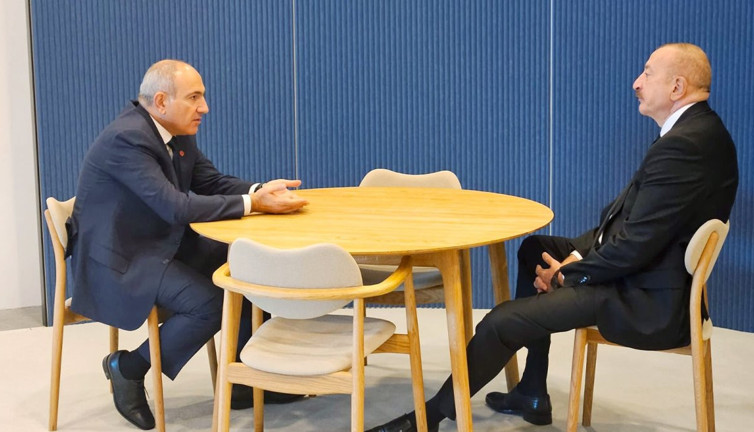 Aliyev-Paşinyan zirvesi: Kopenhag'da tarihi buluşma!