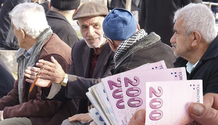 TÜİK verileri duyurdu: Emeklinin 3 aylık zam oranı belli oldu!