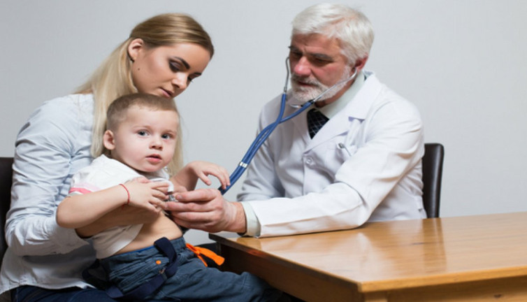 Minik kalplerin sinsice saklanan tehlikesi! Ebeveynler hangi 'masum' belirtilere dikkat etmeli?