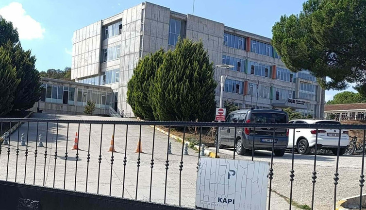 Biga’da okulda şiddet! Müdür ve yardımcıları açığa alındı