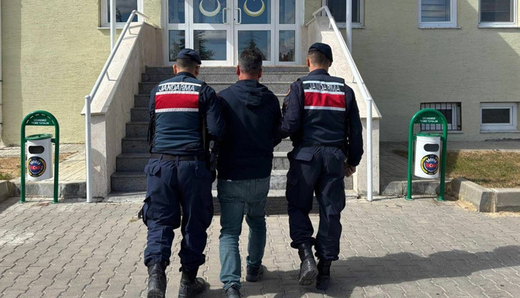 FETÖ'cü eski komiser daha fazla kaçamadı!