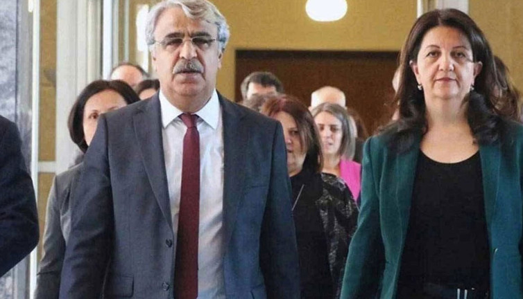 İmralı heyeti bebek katiliyle görüştü!