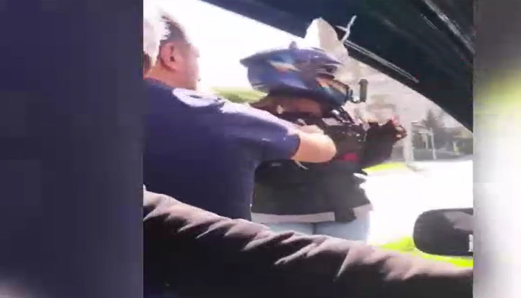 Kayseri'de trafik dehşeti! Yol verme kavgasında yumruklar konuştu