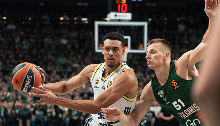 Eski dostların kapışmasında kaybeden Fenerbahçe! Baldwin'e yazık oldu