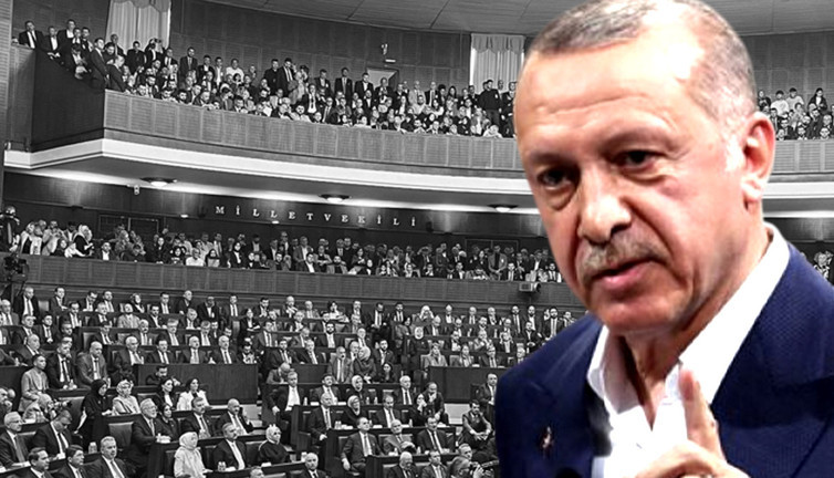 Erdoğan suçluyu buldu, üstlerini çizdi! AKP'deki oy kaybının hesabı onlara kesildi...