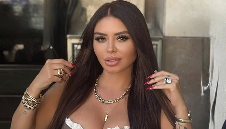 Ebru Polat avukatlığa geri döndü! Kombini olay oldu