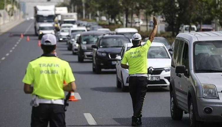 Kurallara uymayanın cebi yanacak! Trafikte yeni dönem: Rekor cezalar ve ‘radar var’ uygulaması geliyor
