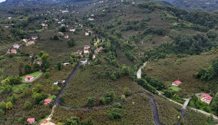 Ordu’da sıcak asfalt seferberliği: 9 mahallenin ulaşımı rahatladı!