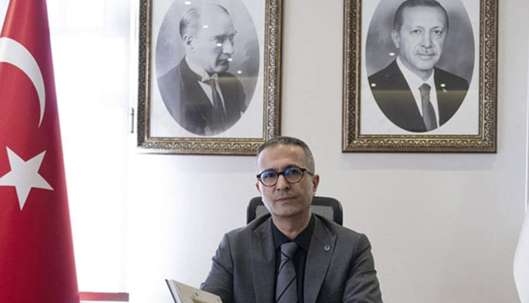 Yunus Emre Vakfı’nın başkanı bile itiraf etti! Resmen soygunu örtbas etmeye çalışmışlar...