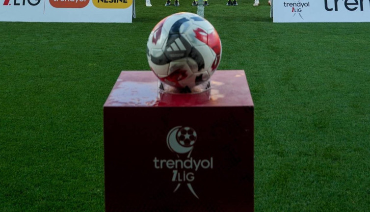 Esenler Erokspor sonunu getirdi! 1. Lig ekibi teknik direktörüyle yollarını ayırdı