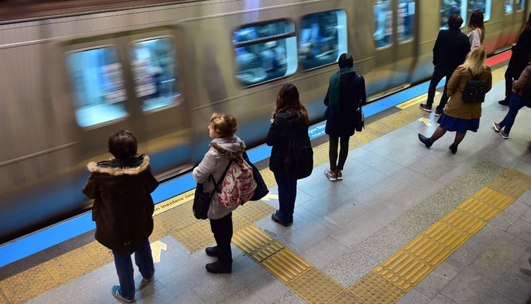 Metro İstanbul'dan "valizle yolculuk" uyarısı