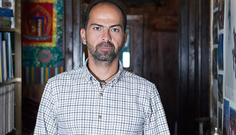 Nasuh Mahruki bırakıyor mu?