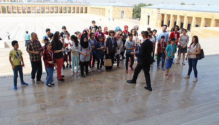 Türkmen çocuklarla Türkiye'ye uyum turu