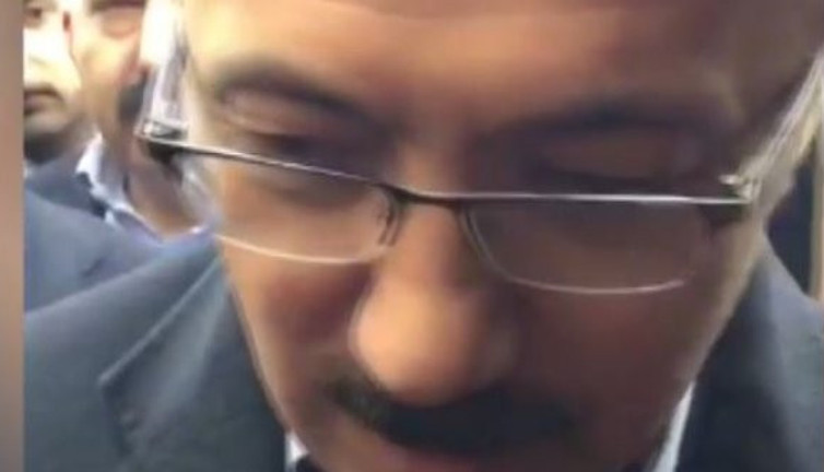 Vatandaş 'doğalgaz' dedi, Bakan "Belediye bizde değil"