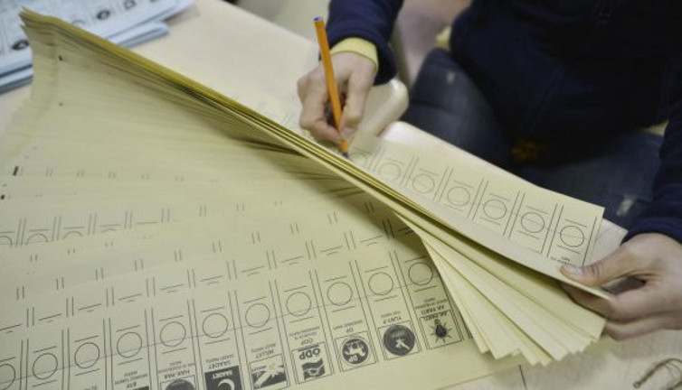 Oy verecekler dikkat!