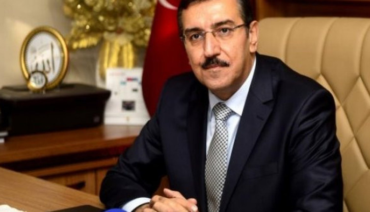 "Türkiye kredi kuruluşlarının oyuncağı değildir"