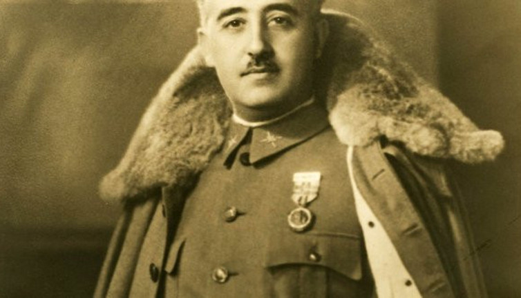 Franco’nun mezarı barış anıtı olacak