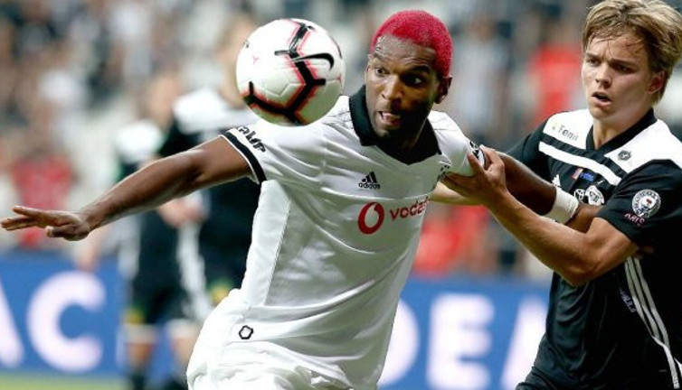 Beşiktaş'ta sözleşme krizi