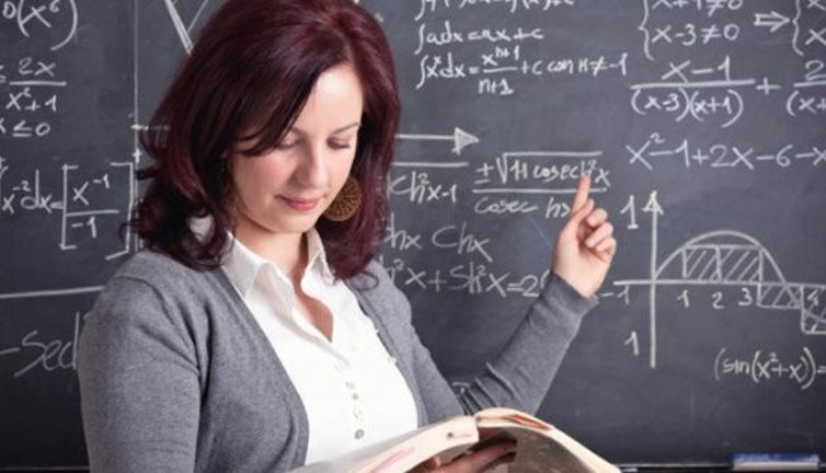 Sözleşmeli öğretmenlerin görev süresi kaç yıl?