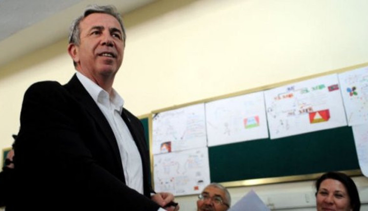 Mansur Yavaş: Melih Gökçek kımıldayamaz