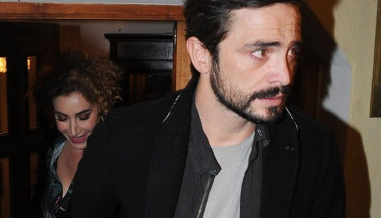 'Ahmet Kural evinde bir kızı dövüyor'