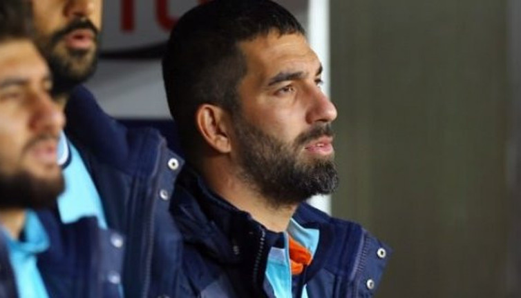 Arda Turan'a protesto şoku