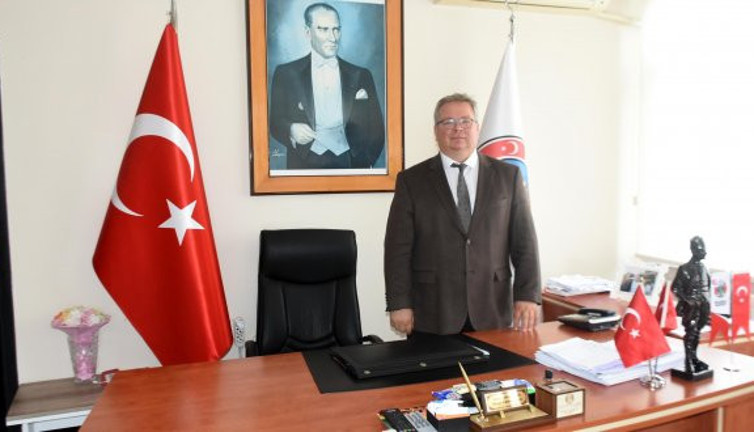 Belediye başkanının makam koltuğuna haciz geldi!