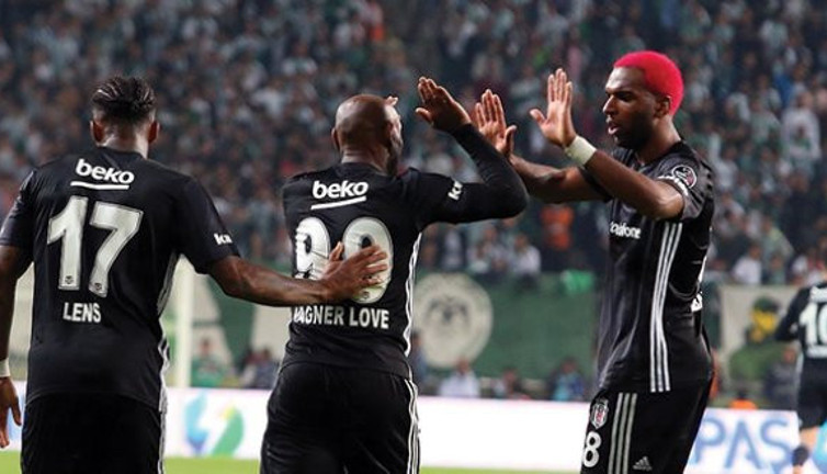 Beşiktaş'ta Love ve Babel'e transfer izni çıktı
