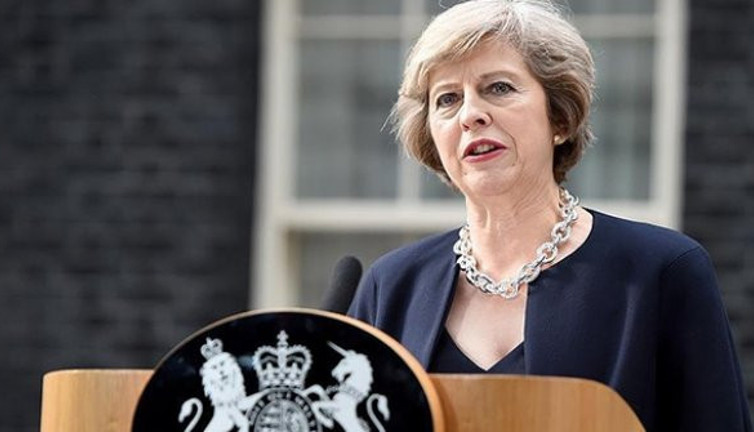 Theresa May'den kritik açıklama!