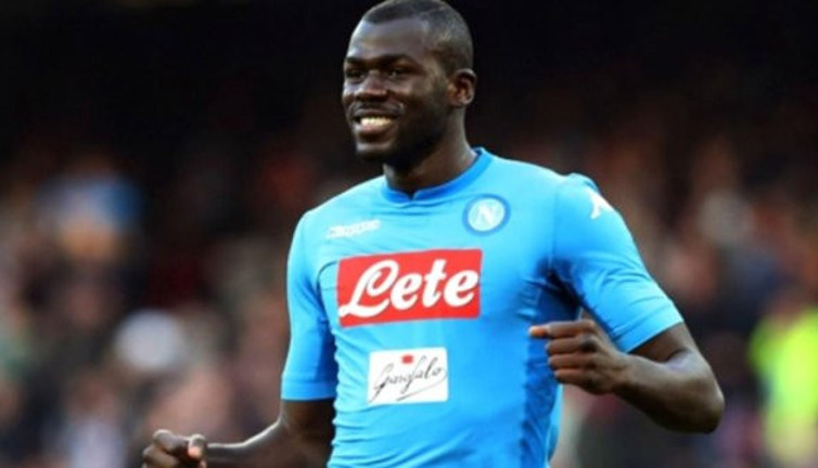 Manchester United Koulibaly'e servet önerdi!