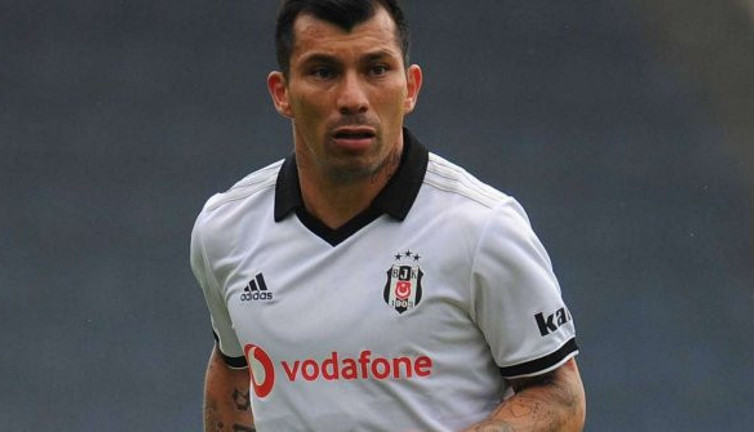 Gary Medel’den büyük tepki