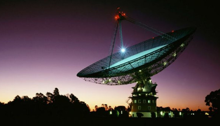 Galaksinin 1,5 milyar ışık yılı ötesinden gelen radyo sinyalleri tespit edildi
