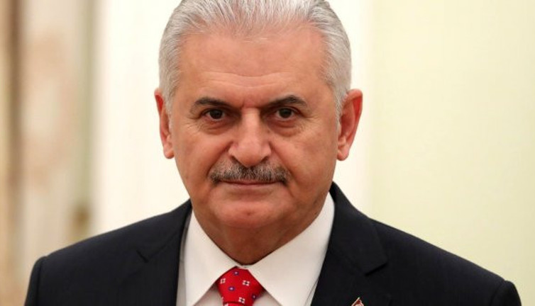 Hikmet Sami Türk: "Meclis Başkanı sıfatıyla yarış doğru değil"