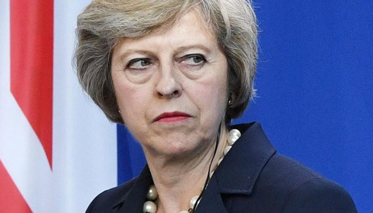 İngiltere'de neler oluyor?: May için kritik gün