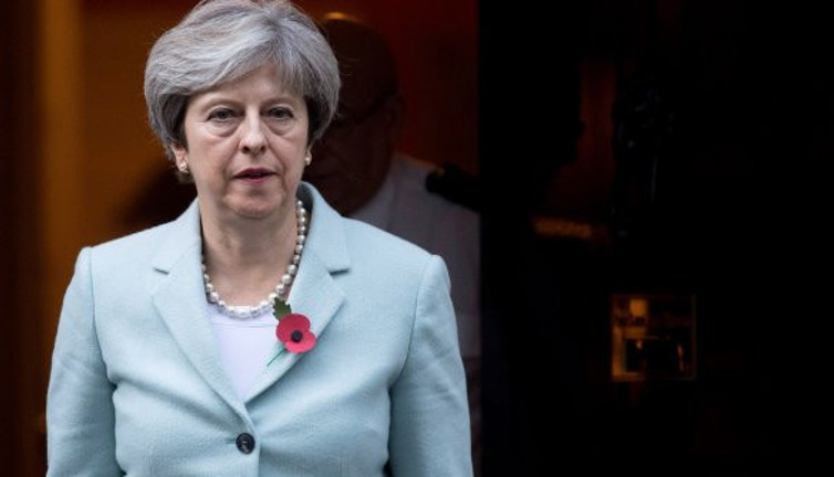 İngiltere'de hükümete güvenoyu