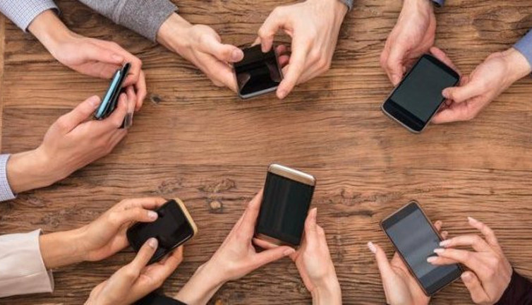 Cep telefonu satışlarındaki o düzenlemeden vazgeçildi!