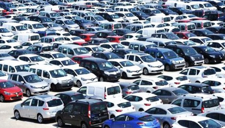 Otomobil satışlarında büyük düşüş!