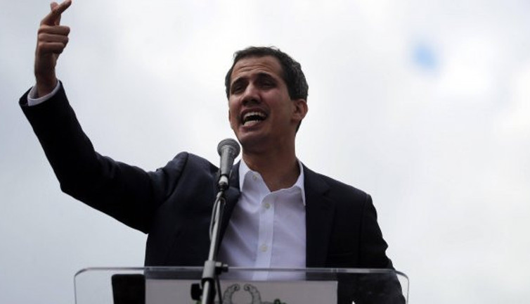 Venezuela’da Guaido’dan orduya 8 gün süre