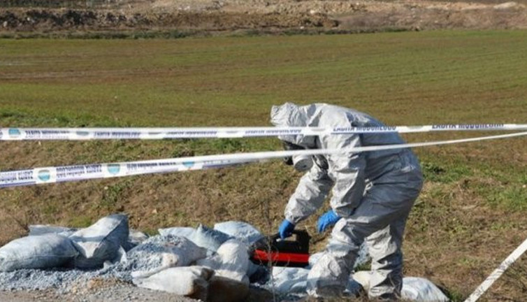 Büyükçekmece Gölü havzasına 60 çuval zehirli kimyasal bırakıldı