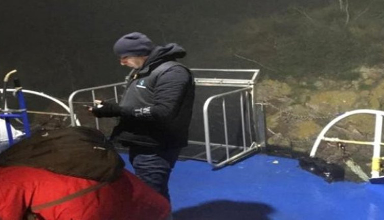 İstanbul'da yolcu motoru karaya oturdu