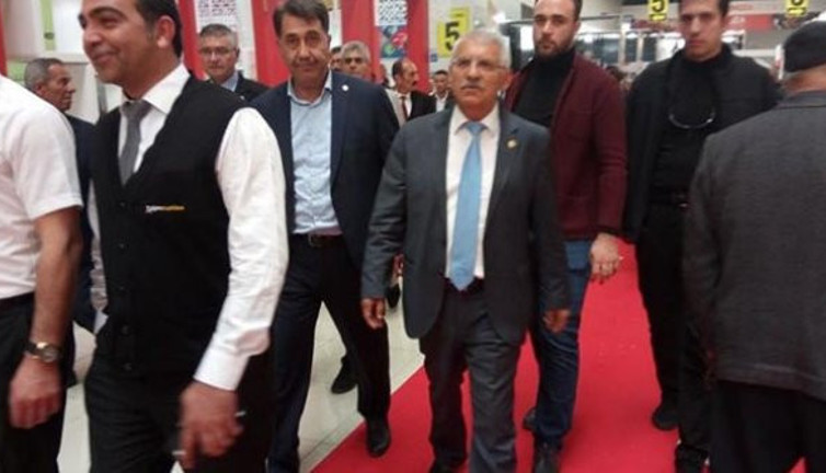 İYİ Partili Fahrettin Yokuş’tan protokol tepkisi: Fuarı terk etti