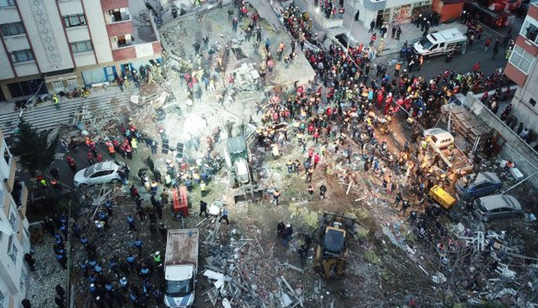 Kartal'daki enkazdan da rant çıktı!