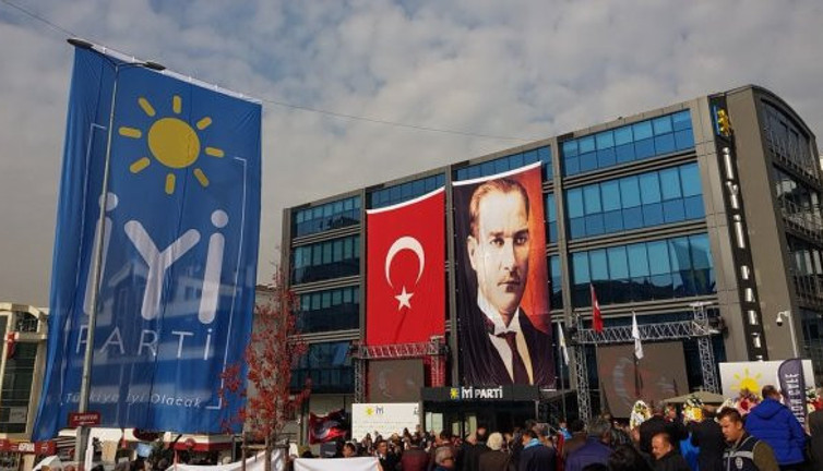 İsmail Koncuk: "Şahsiyet kaybı değilse nedir?"