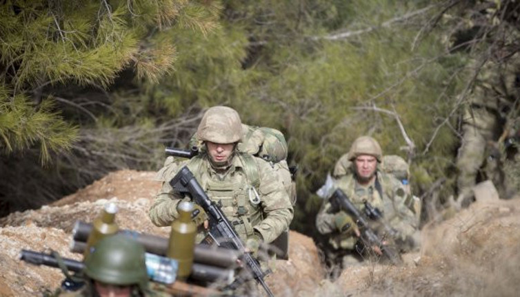 Abdüllatif Şener'den yeni askerlik sistemine tepki
