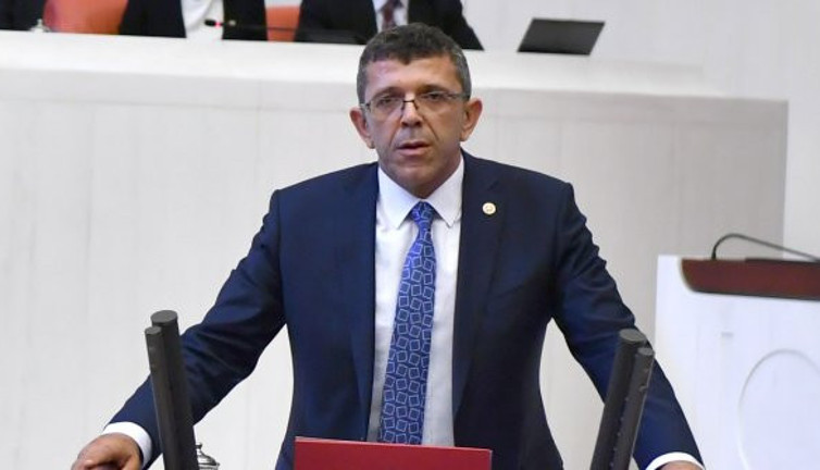 Yasin Öztürk: Sağlık çalışanlarımız risk altında