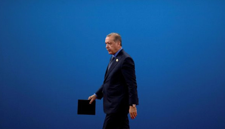 Dilipak: "Tek adamlar geldikleri gibi giderler"