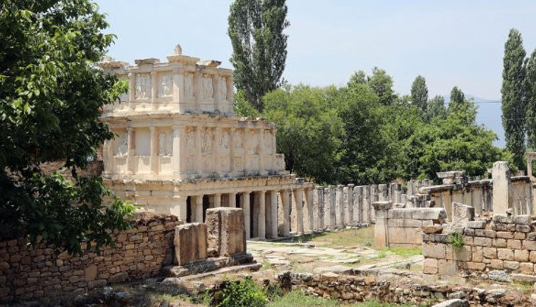 Bin 700 yıllık 'fiyat fermanı' ziyarete açılacak