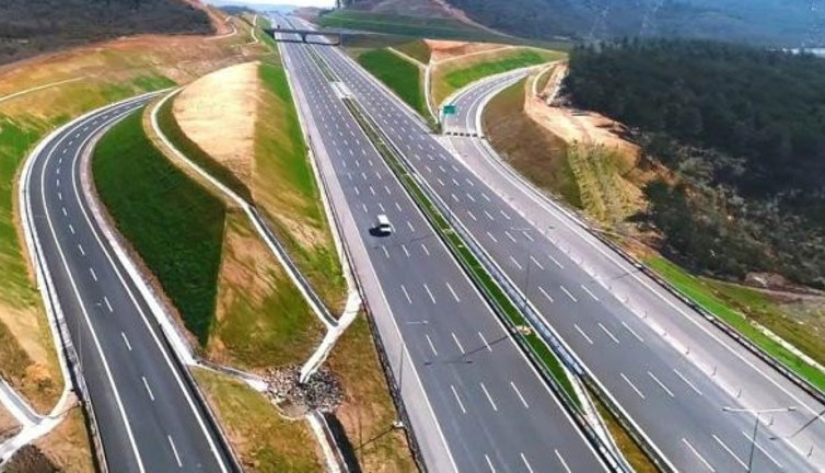 Karayolları, arazi sahiplerine istimlak bedellerini ödemedi