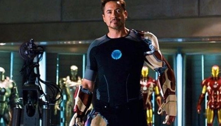 İtalya'da Iron Man heykeli dikildi