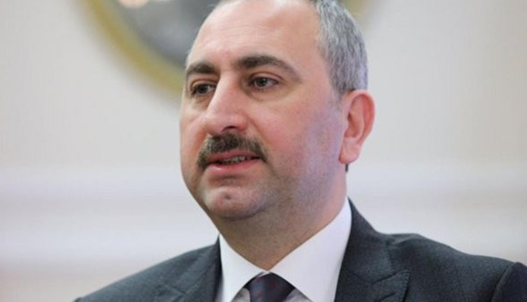 Abdülhamit Gül'den Pelikancılara gönderme